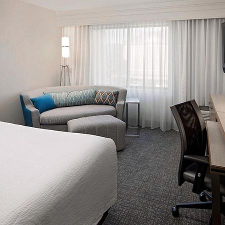 Courtyard Houston Westchase Hotel Exterior foto