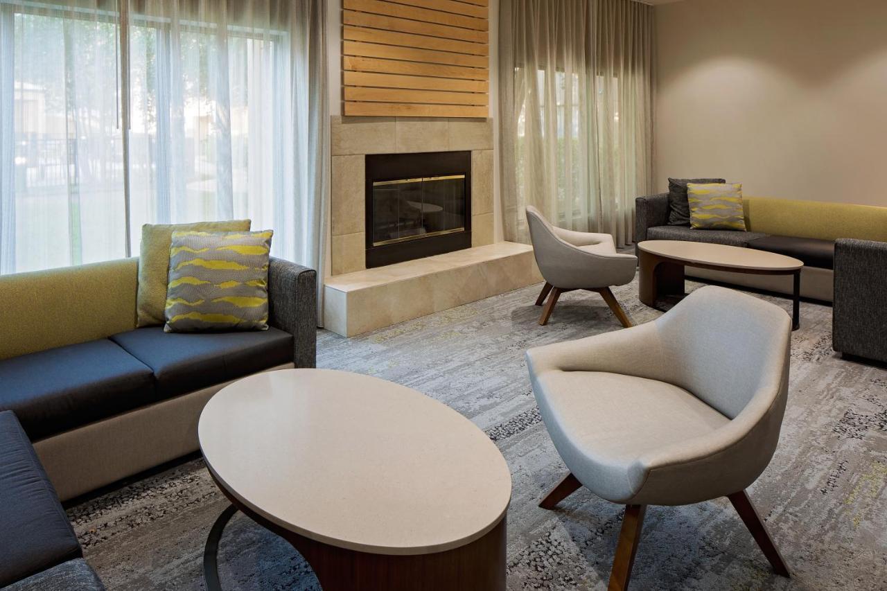 Courtyard Houston Westchase Hotel Exterior foto
