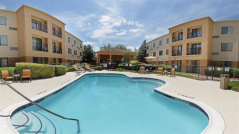 Courtyard Houston Westchase Hotel Exterior foto